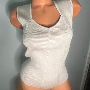 SO NWT Juniors Sweater XL Sleeveless Beige